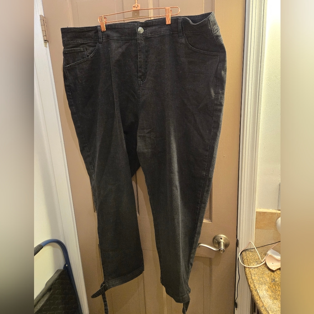 Women's Black Stretch Jeans - Comfortable Everyday Fit